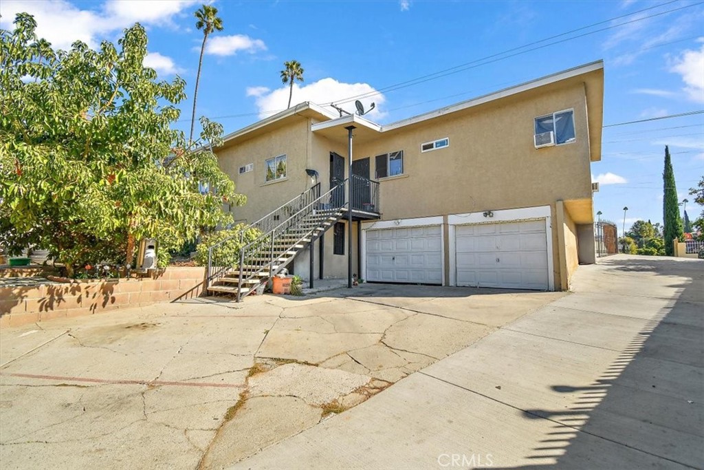 3323 Linda Vista Property Photo 9