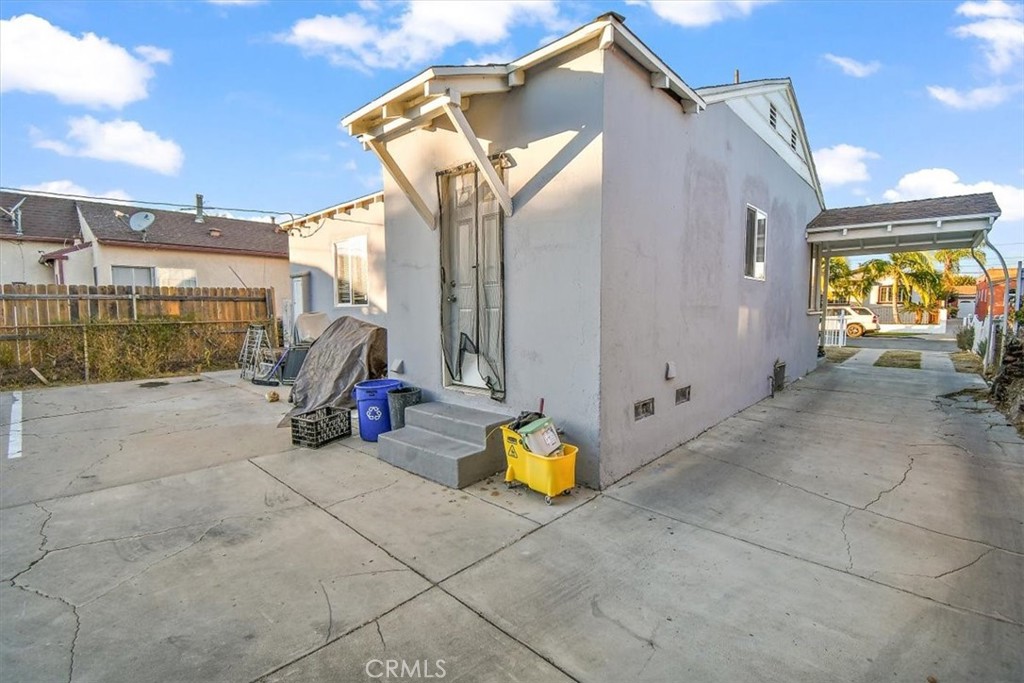 3738 E 53rd Street Property Photo 16