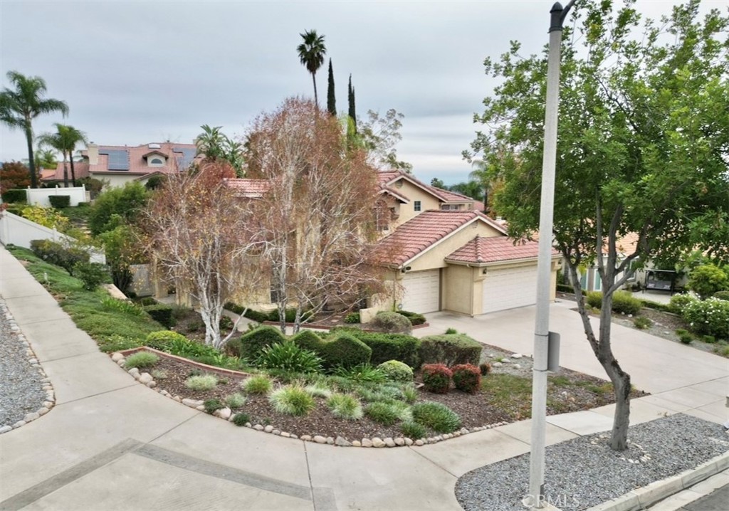 7001 Roddick Drive Property Photo 7