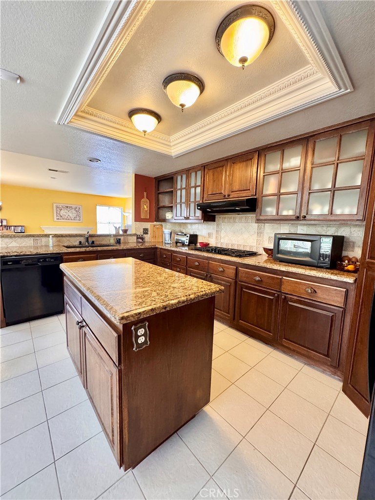 7001 Roddick Drive Property Photo 17
