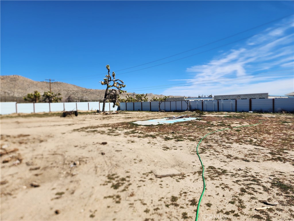 7248 Scarvan Road Property Photo 4