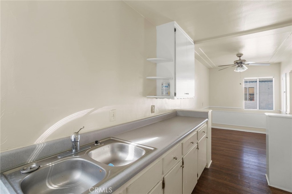 4140 Edenhurst Avenue Property Photo 12