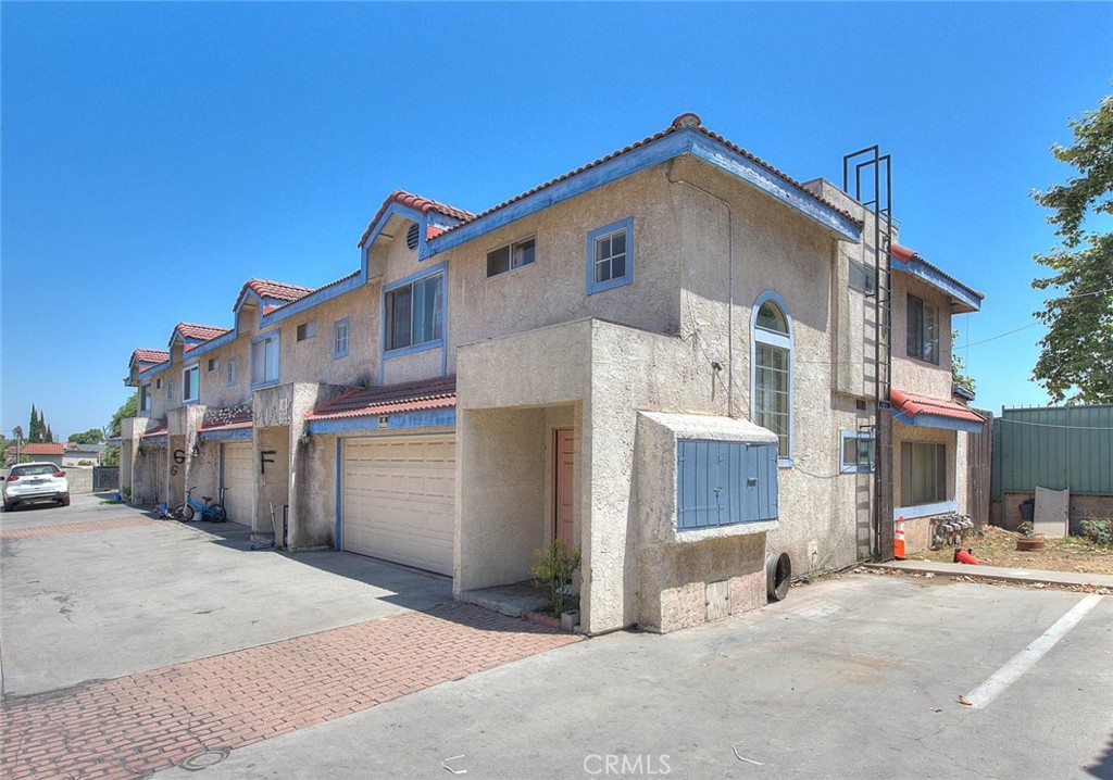 2024 Brighton Street Property Photo 9