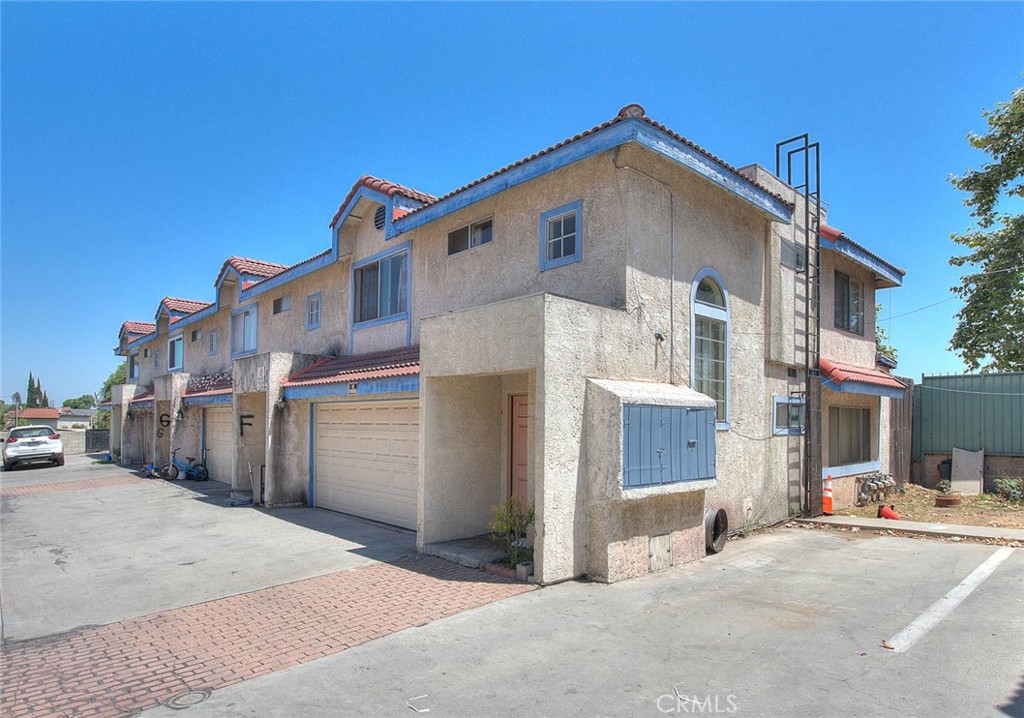 2024 Brighton Street Property Photo 9