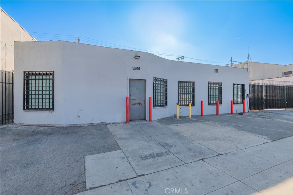 5568 Alhambra Avenue Property Photo 13