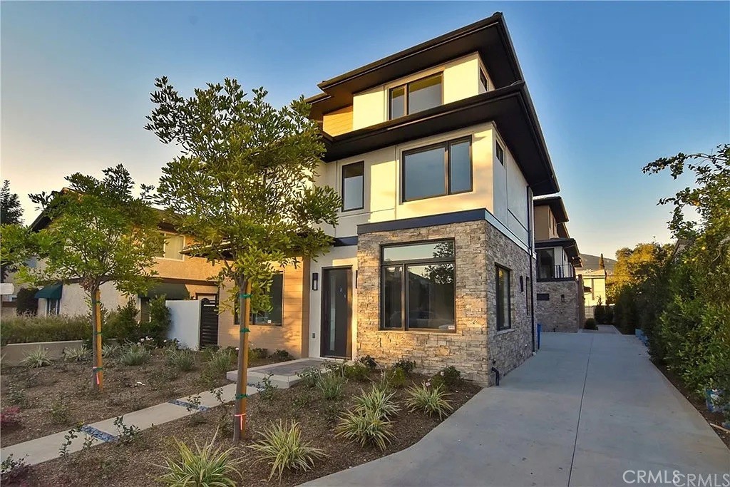 125 California Street C Property Photo 1
