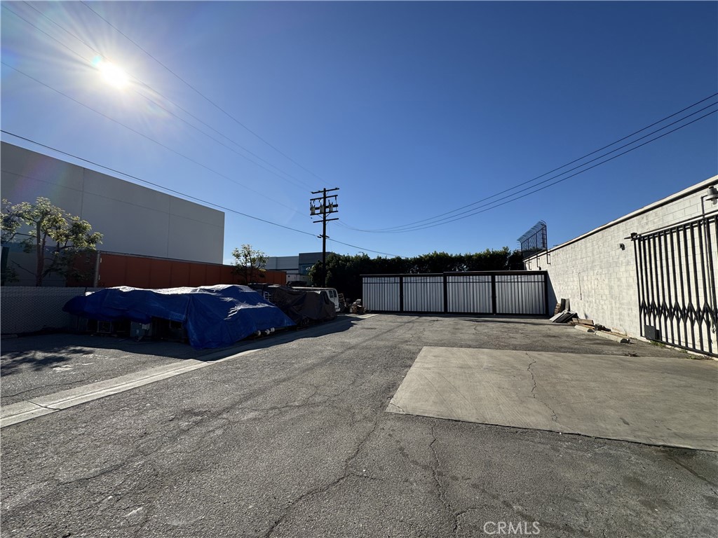 220 N Sunset Avenue Property Photo 4