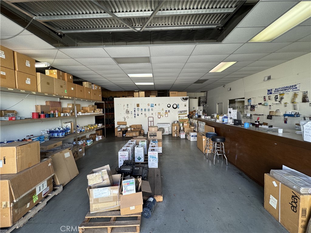 220 N Sunset Avenue Property Photo 5