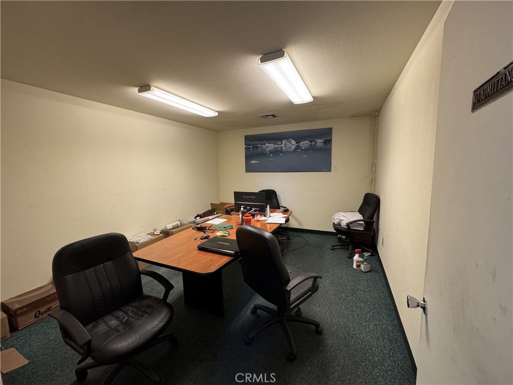 220 N Sunset Avenue Property Photo 6