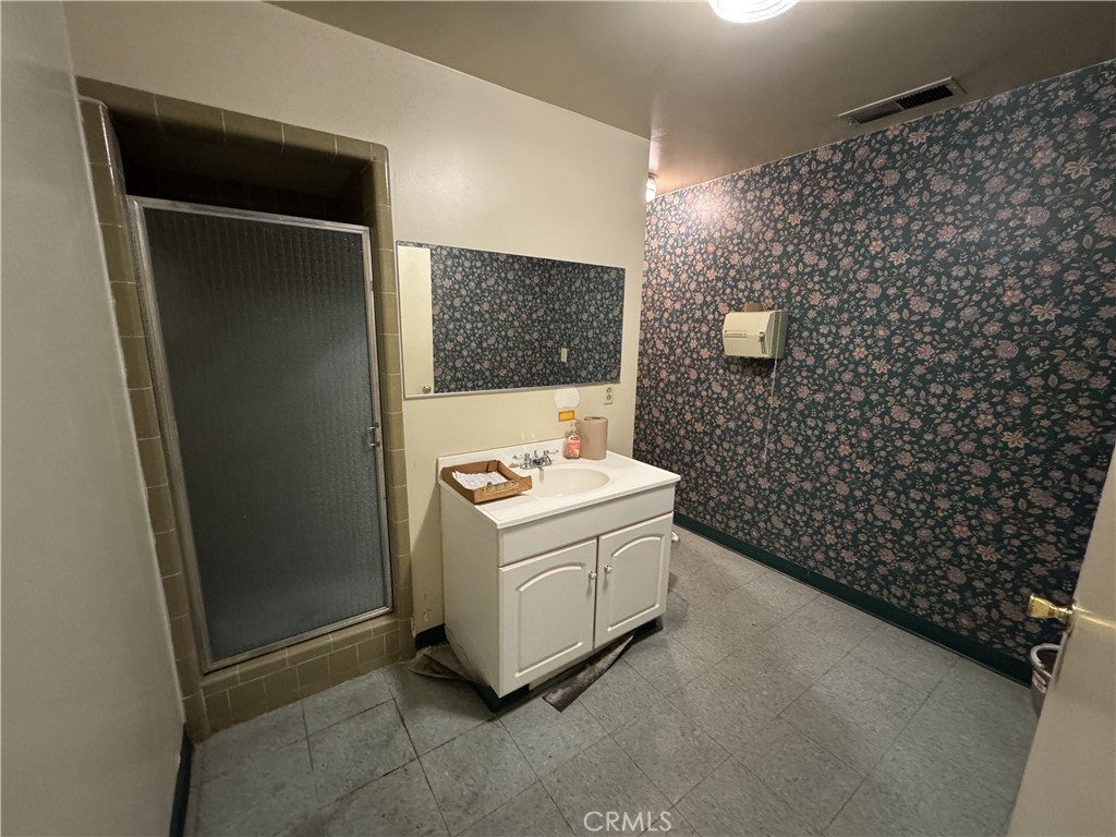 220 N Sunset Avenue Property Photo 11