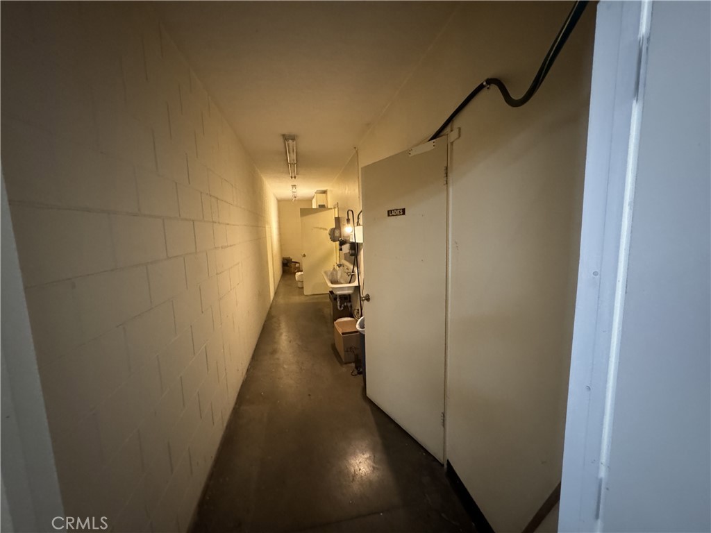 220 N Sunset Avenue Property Photo 13