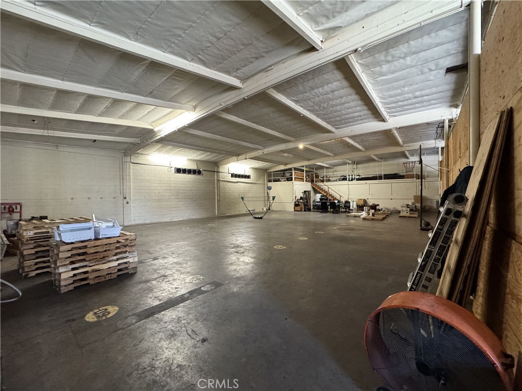 220 N Sunset Avenue Property Photo 17