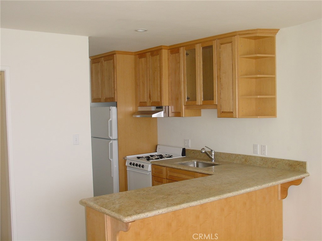 20656 Pacific Coast Property Photo 4
