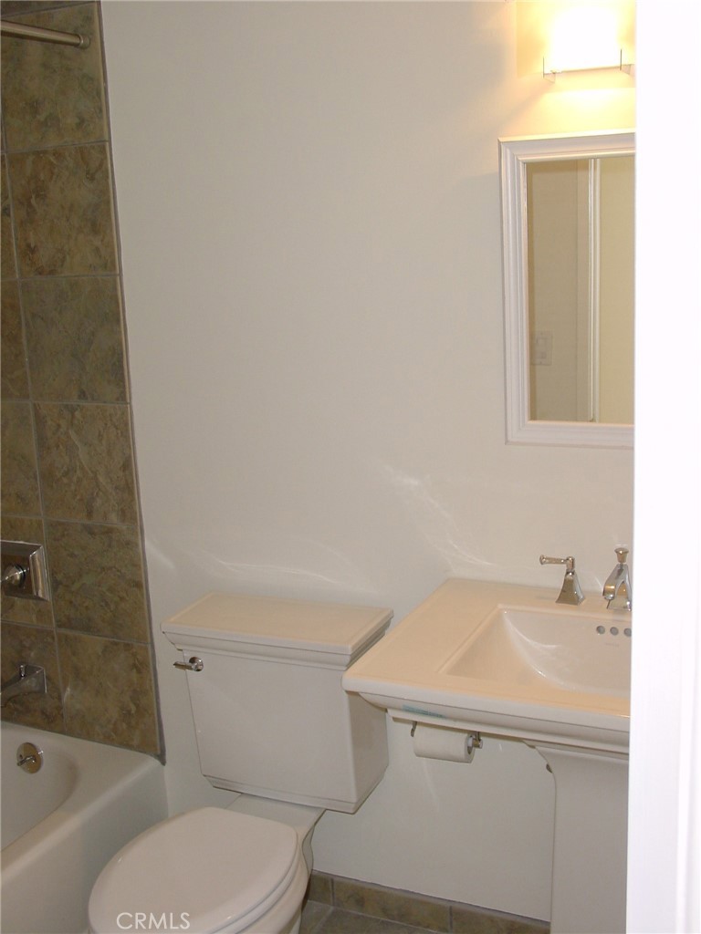 20656 Pacific Coast Property Photo 5