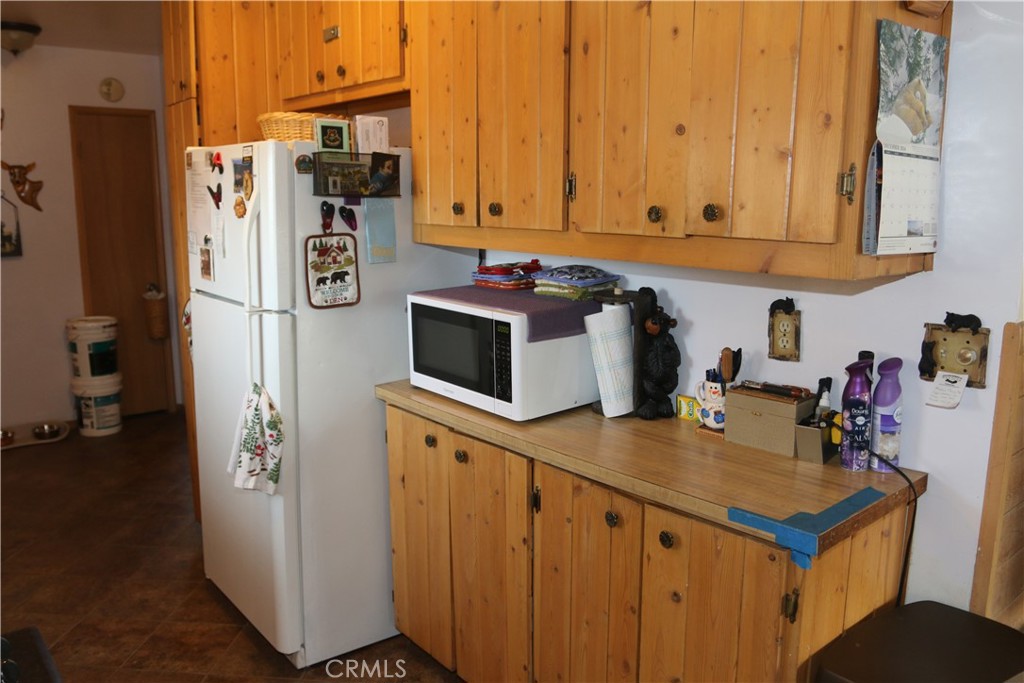 131 E Mountain View Boulevard Property Photo 8
