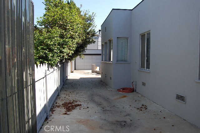 3316 3320 E Broadway Property Photo 4