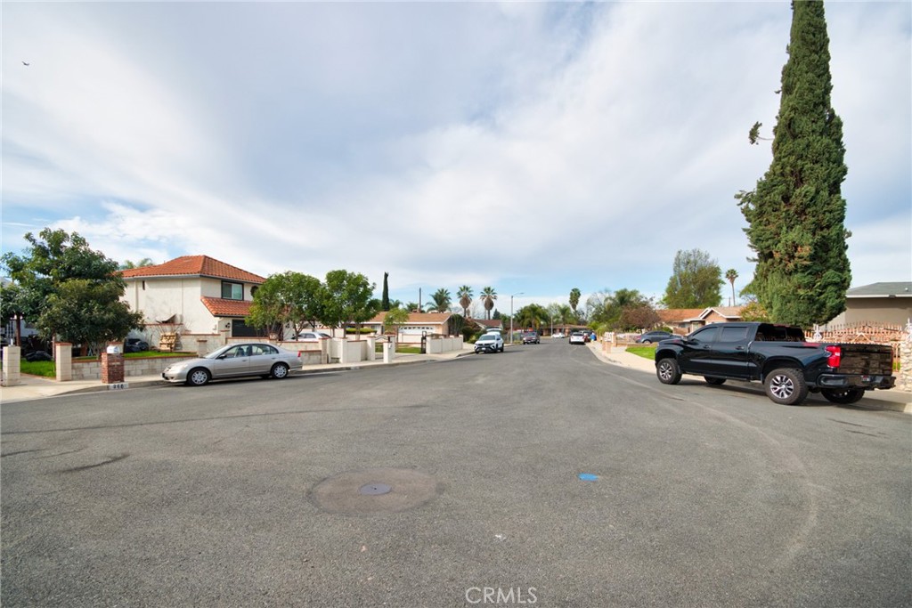 1541 W Orange Grove Avenue Property Photo 20