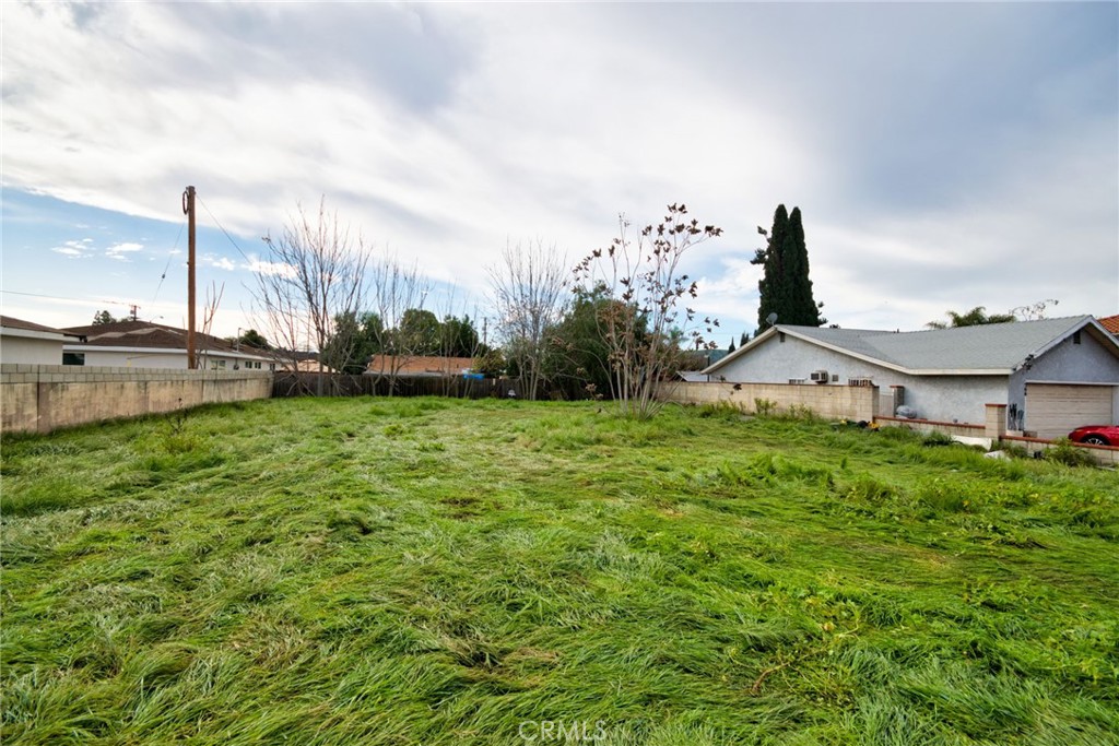 1541 W Orange Grove Avenue Property Photo 23