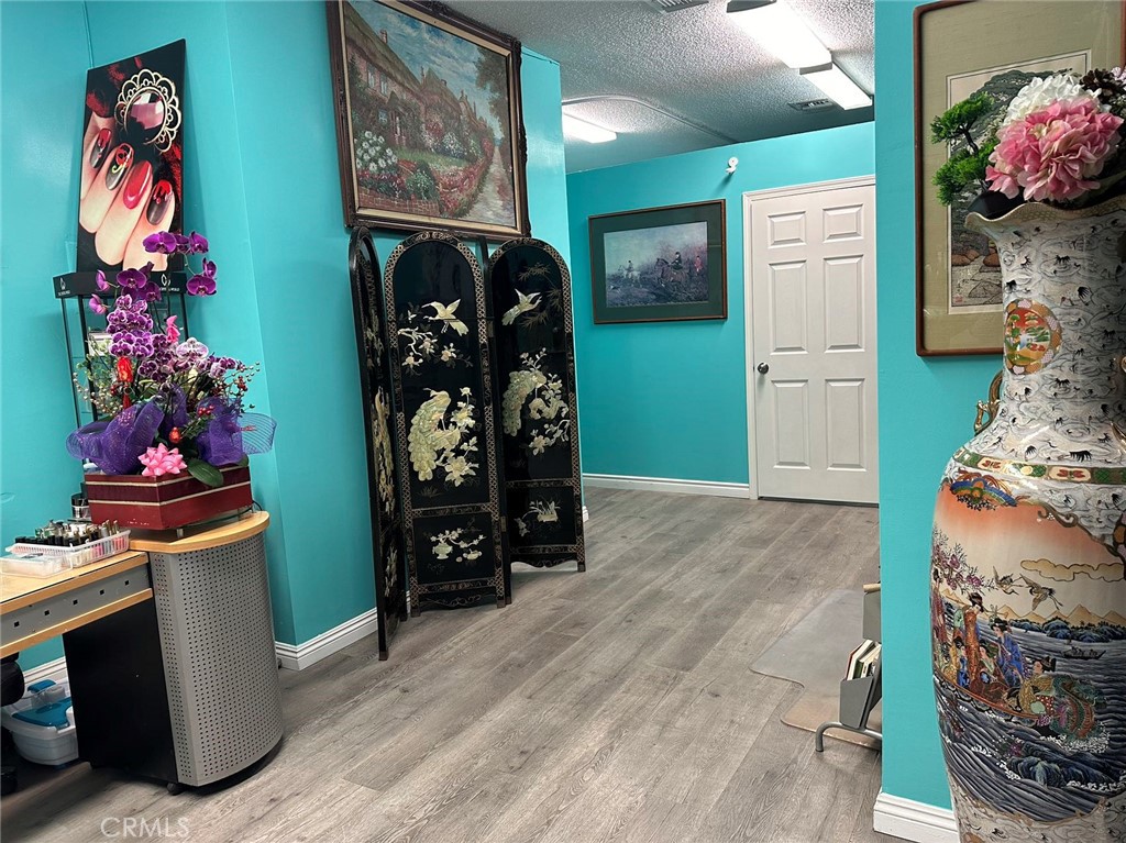 1025 S San Gabriel Blvd Property Photo 3