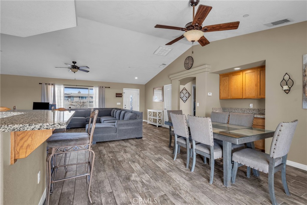 18177 Cherry St Property Photo 6