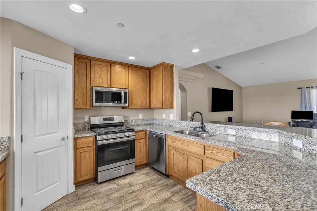18177 Cherry St Property Photo 10