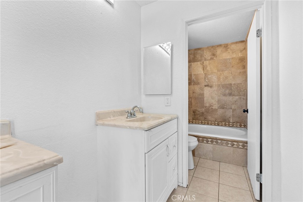 11976 Sherwood Court Property Photo 22