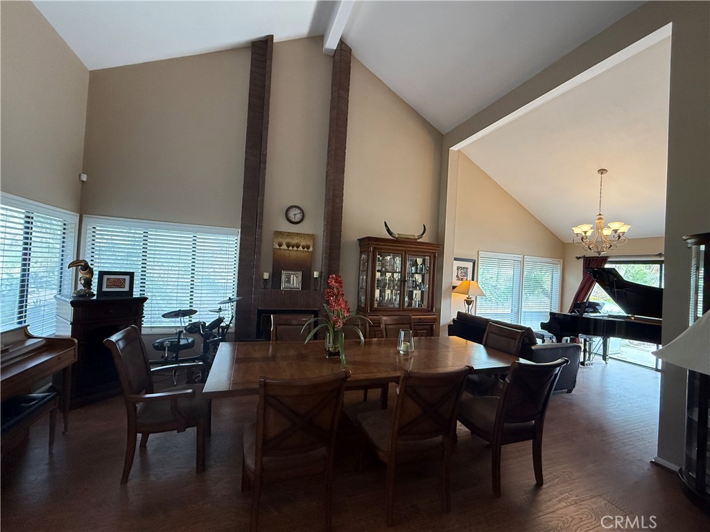 6087 Vineyard Avenue Property Photo 5