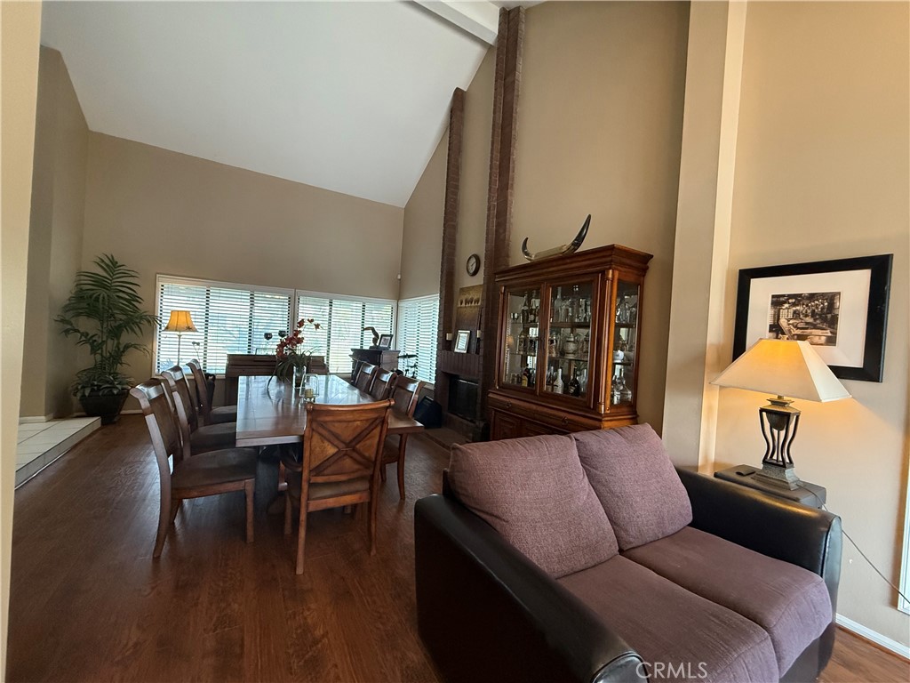 6087 Vineyard Avenue Property Photo 6