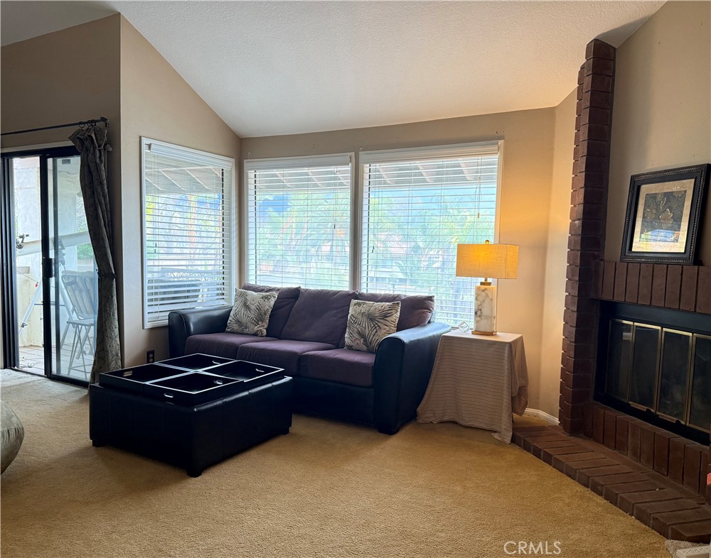 6087 Vineyard Avenue Property Photo 13