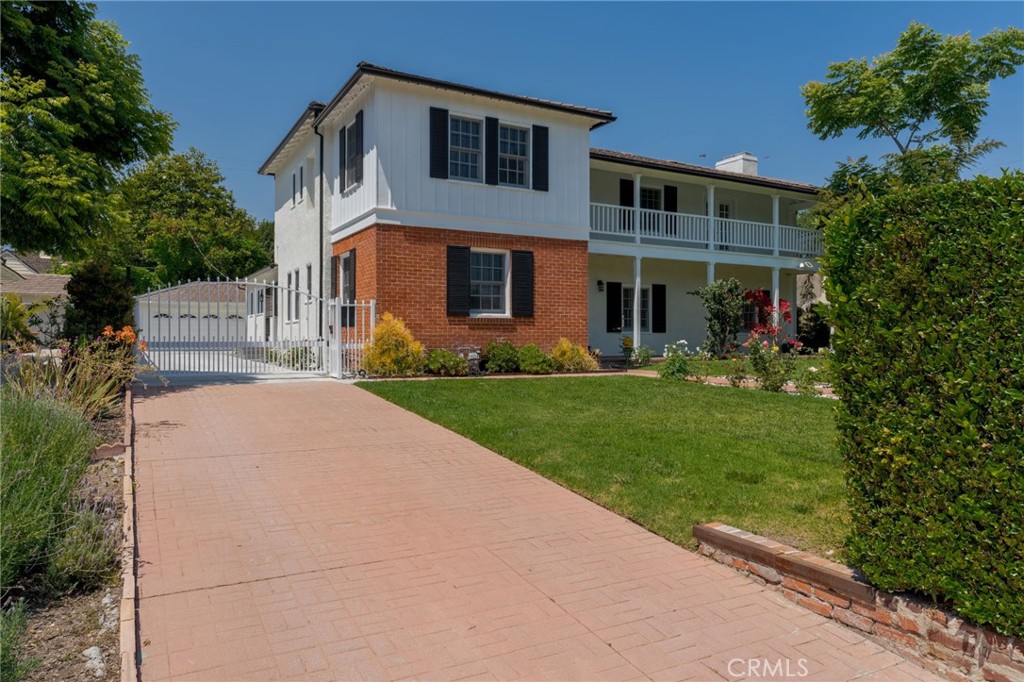 2245 E California Boulevard Property Photo