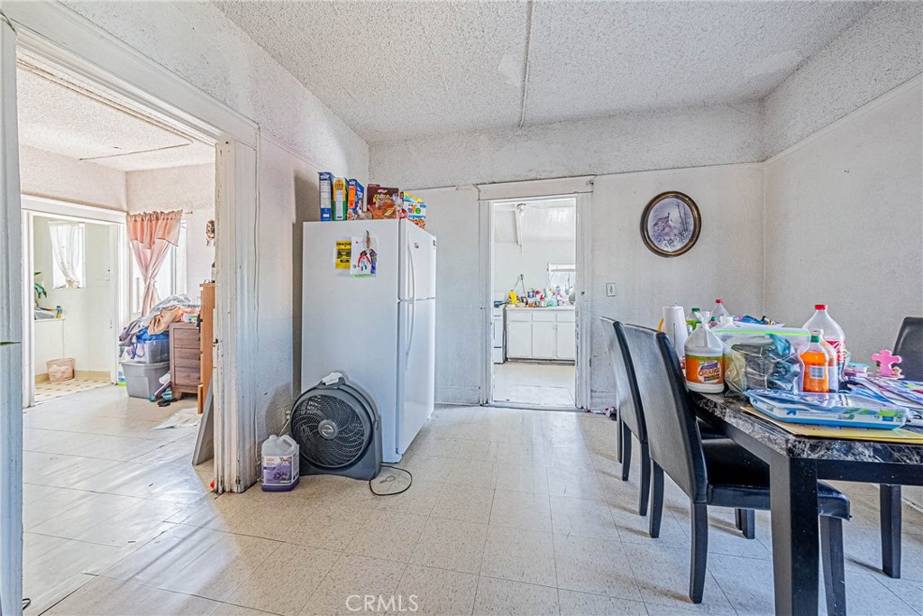 3703 Maple Avenue Property Photo 11