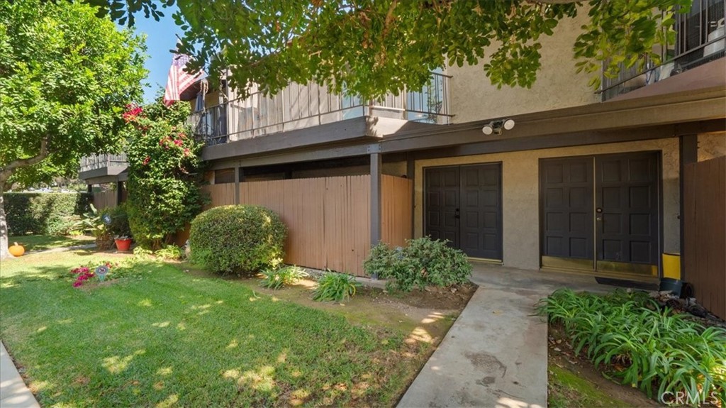 550 W Foothill Boulevard C Property Photo 1