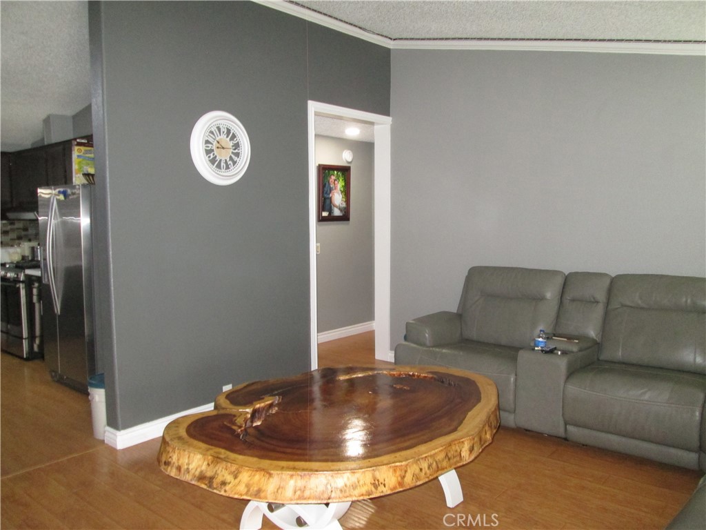 1025 S Riverside Avenue 112 Property Photo 4