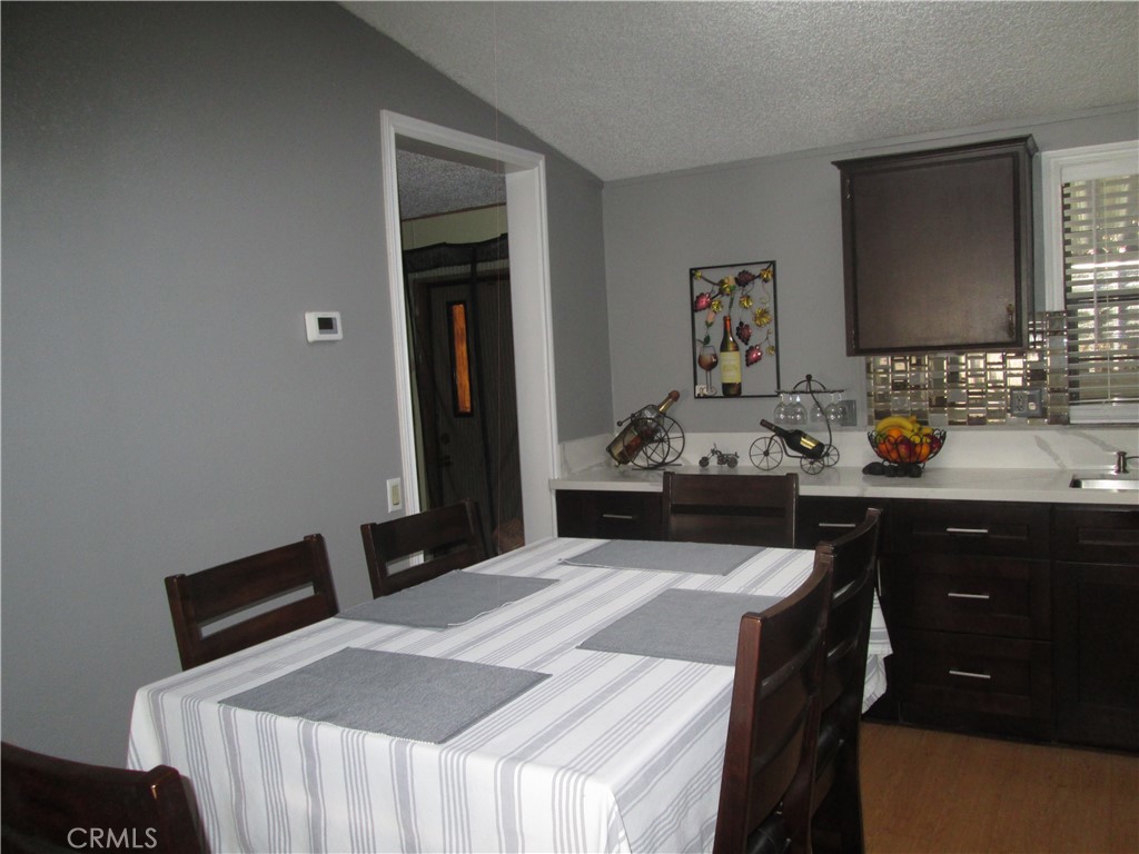 1025 S Riverside Avenue 112 Property Photo 18
