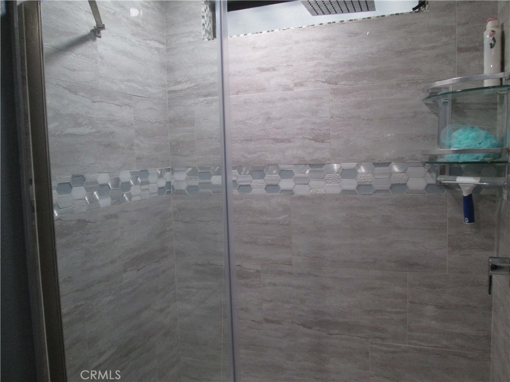 1025 S Riverside Avenue 112 Property Photo 35