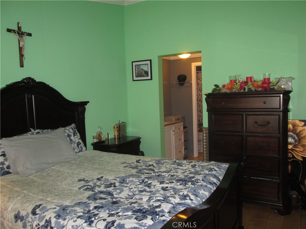 1025 S Riverside Avenue 112 Property Photo 36