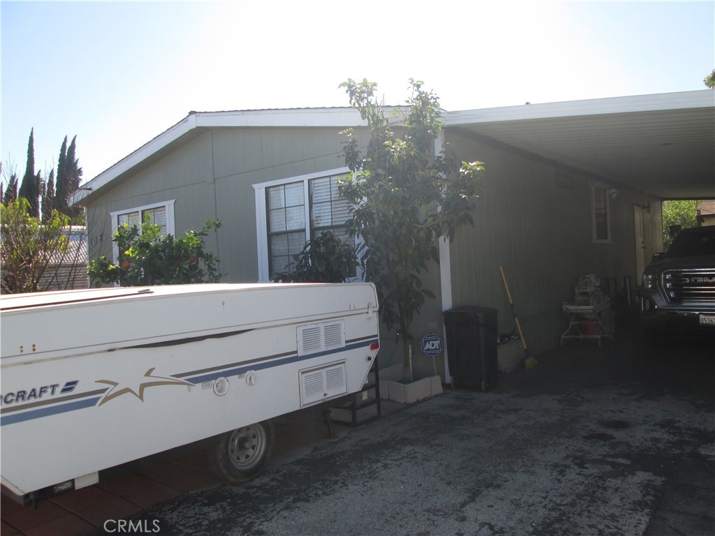 1025 S Riverside Avenue 112 Property Photo 49