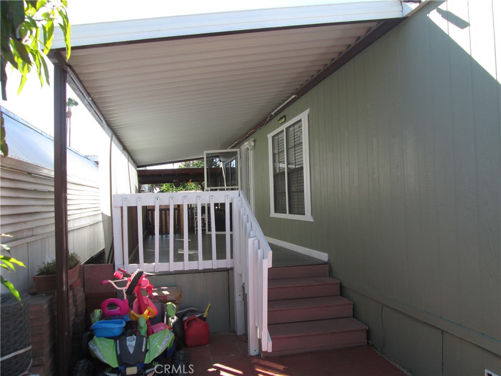 1025 S Riverside Avenue 112 Property Photo 54