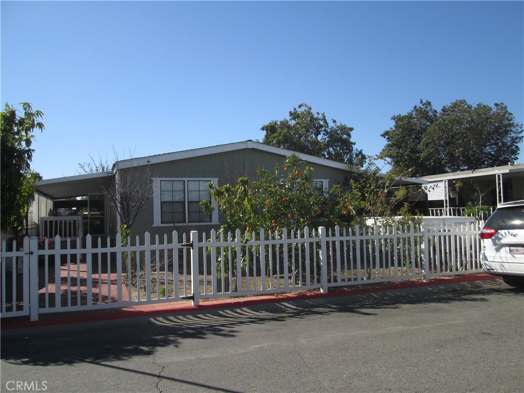 1025 S Riverside Avenue 112 Property Photo 63