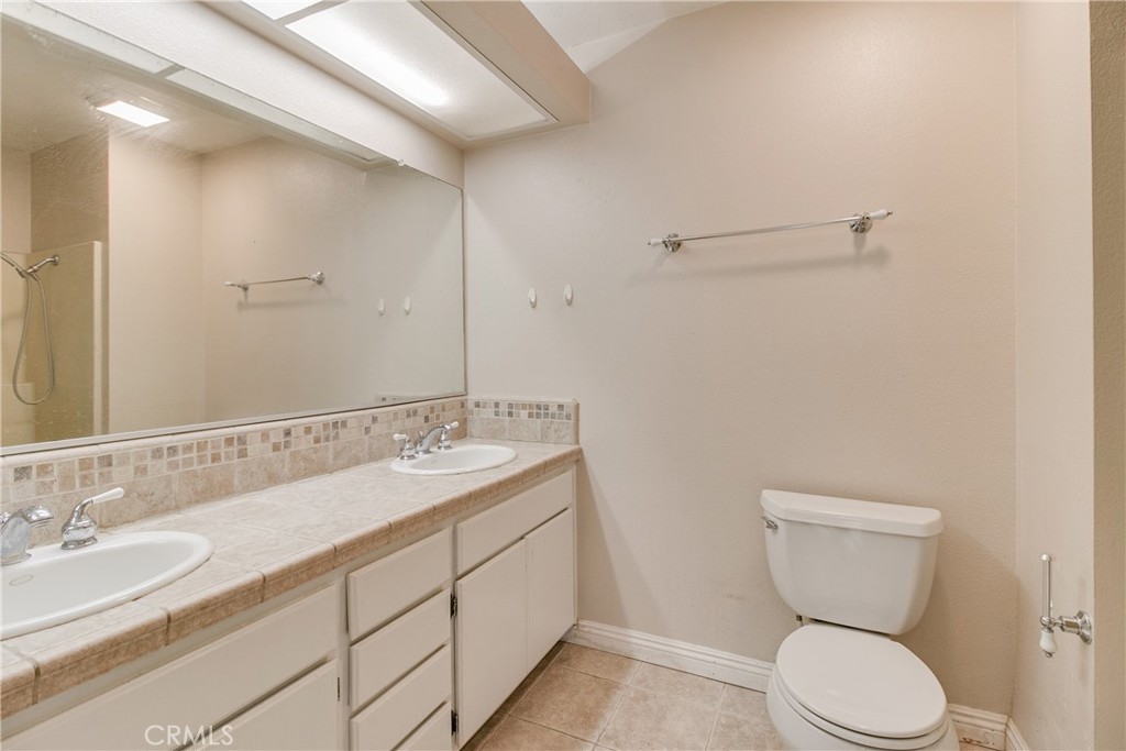 7019 Armstrong Place Property Photo 10