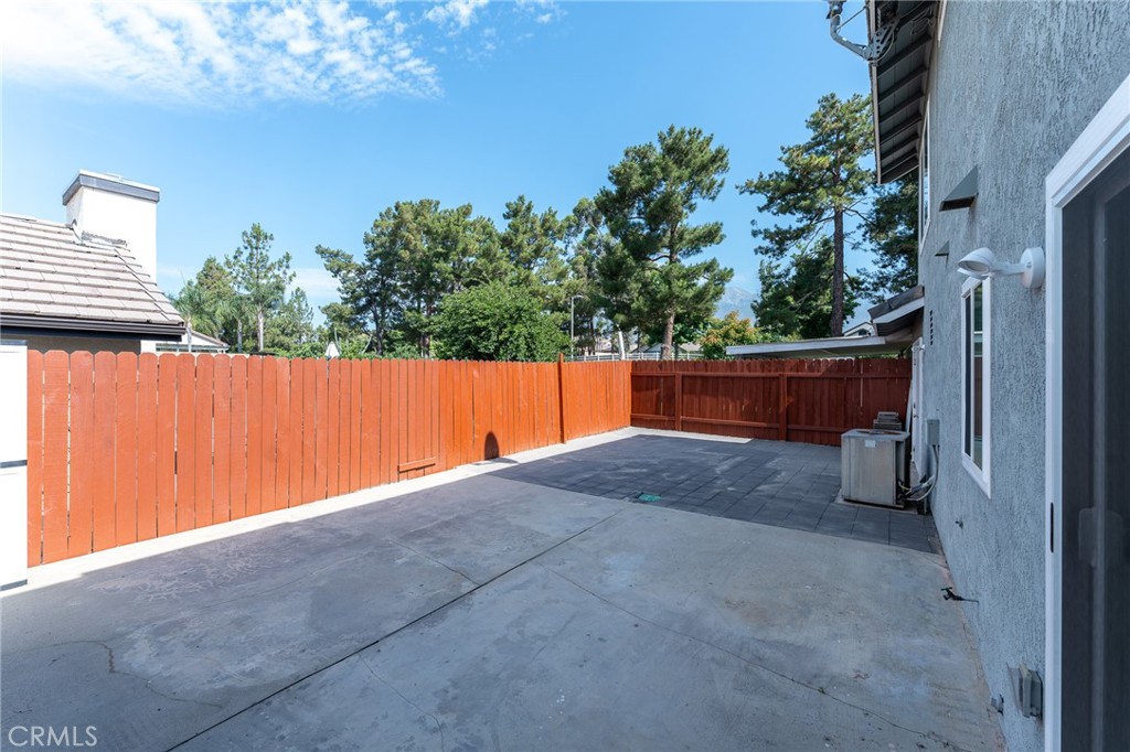 6914 Basswood Place Property Photo 32
