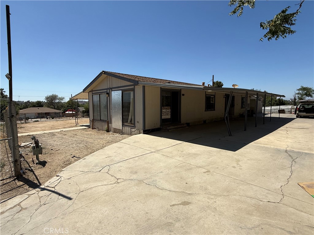 18492 Haines Street Property Photo 5