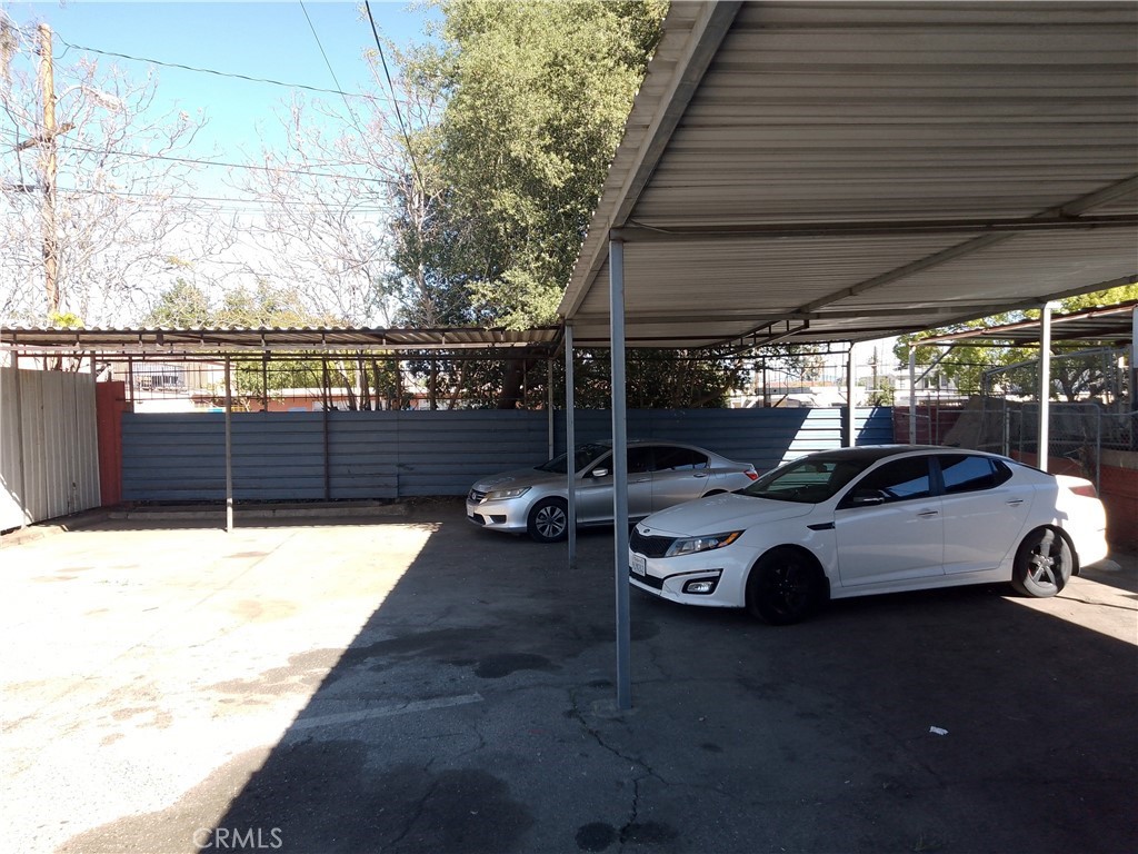 1905 N E Street Property Photo 11