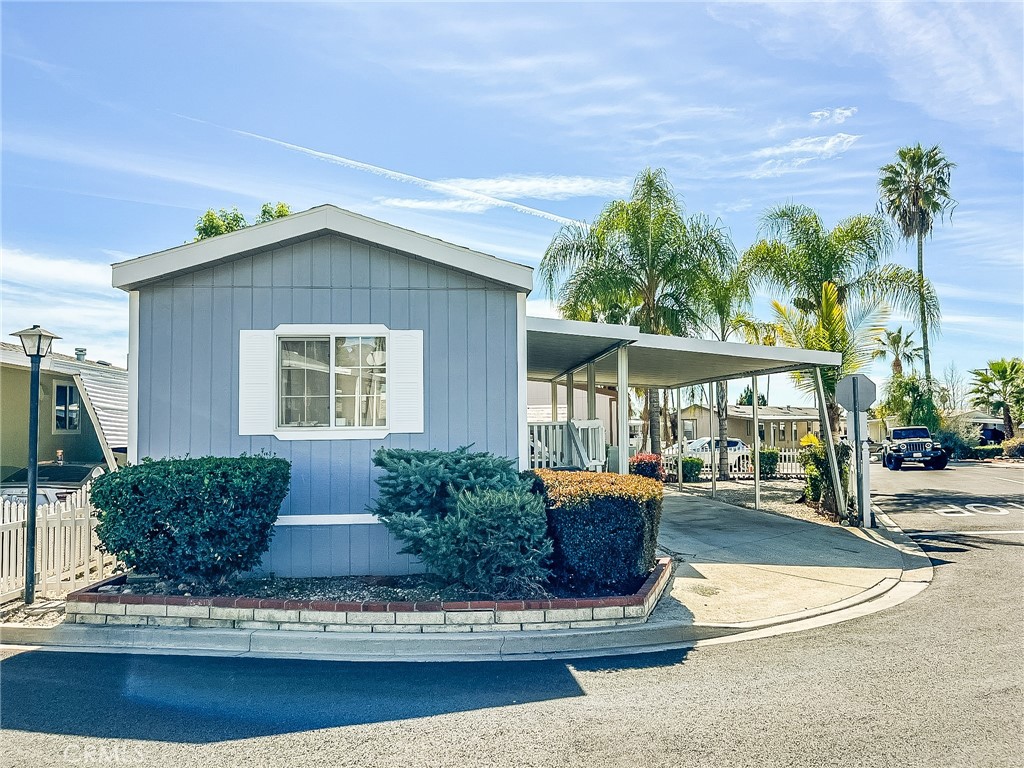 2755 Arrow 74 Property Photo 1