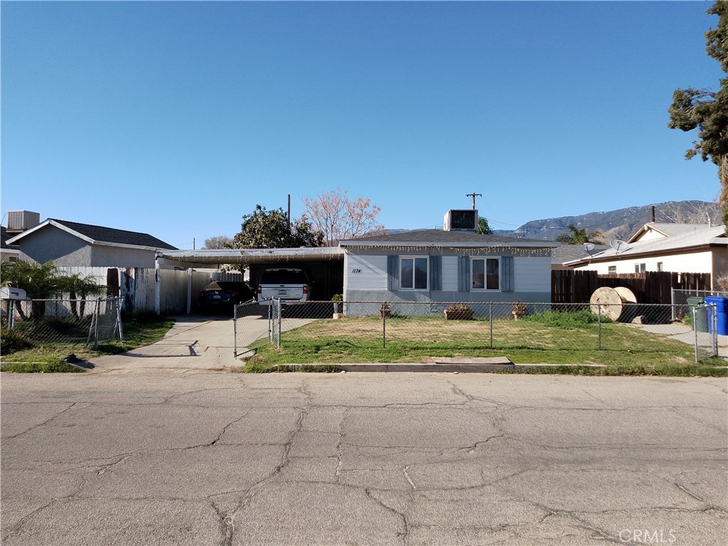 1174 E 33rd Street Property Photo 1