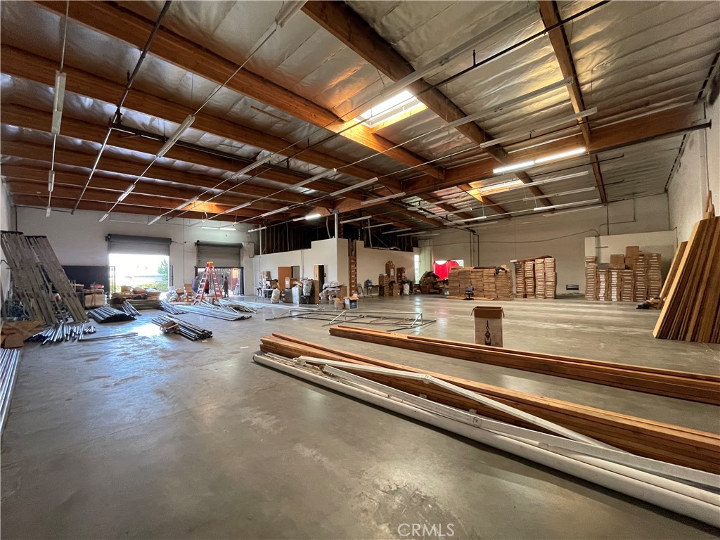 12995 Los Nietos Road Property Photo 6
