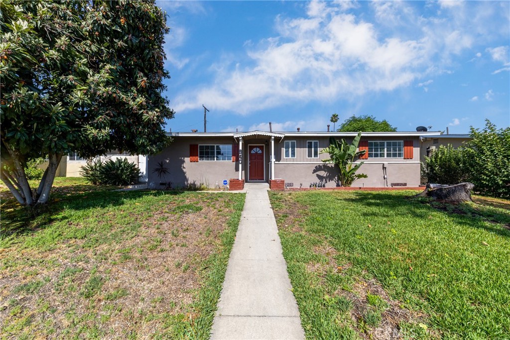 840 N North Benson Avenue Property Photo 1