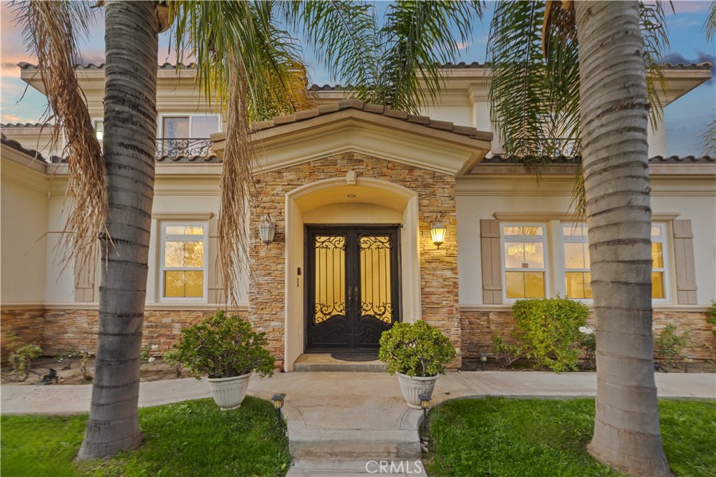 1001 E Camino Real Avenue Property Photo