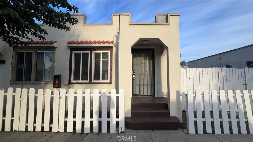 664 S Locusgt Street Property Photo