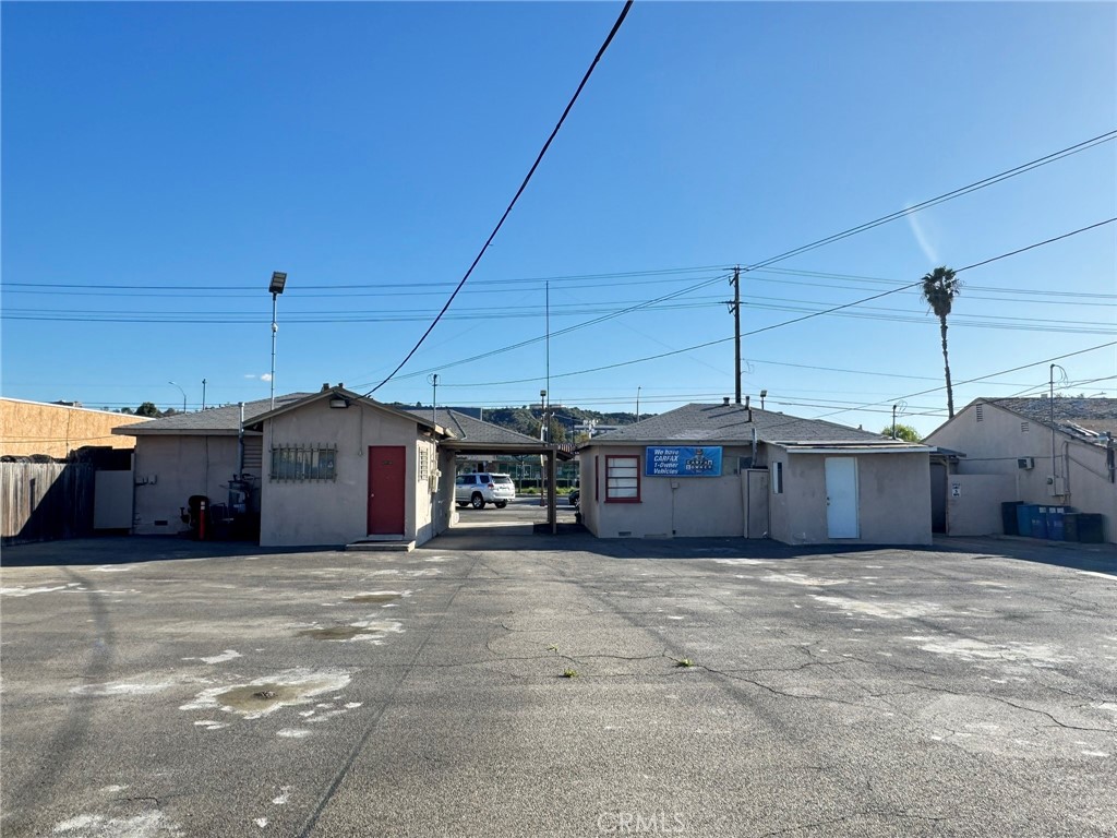 15947 Amar Road Property Photo 3
